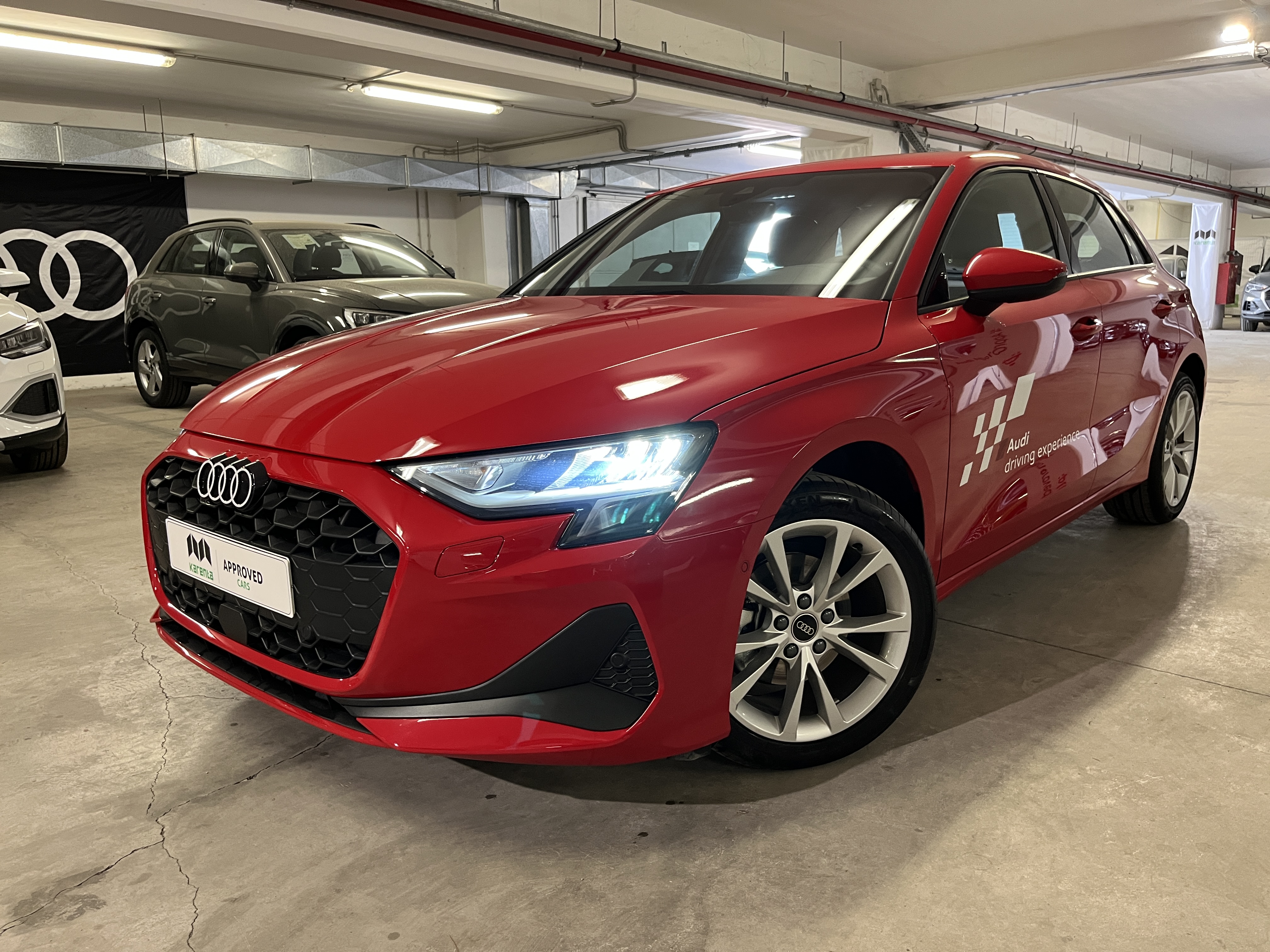 AUDI A3  Progressive TFSI Hybrid S tronic 116 HP