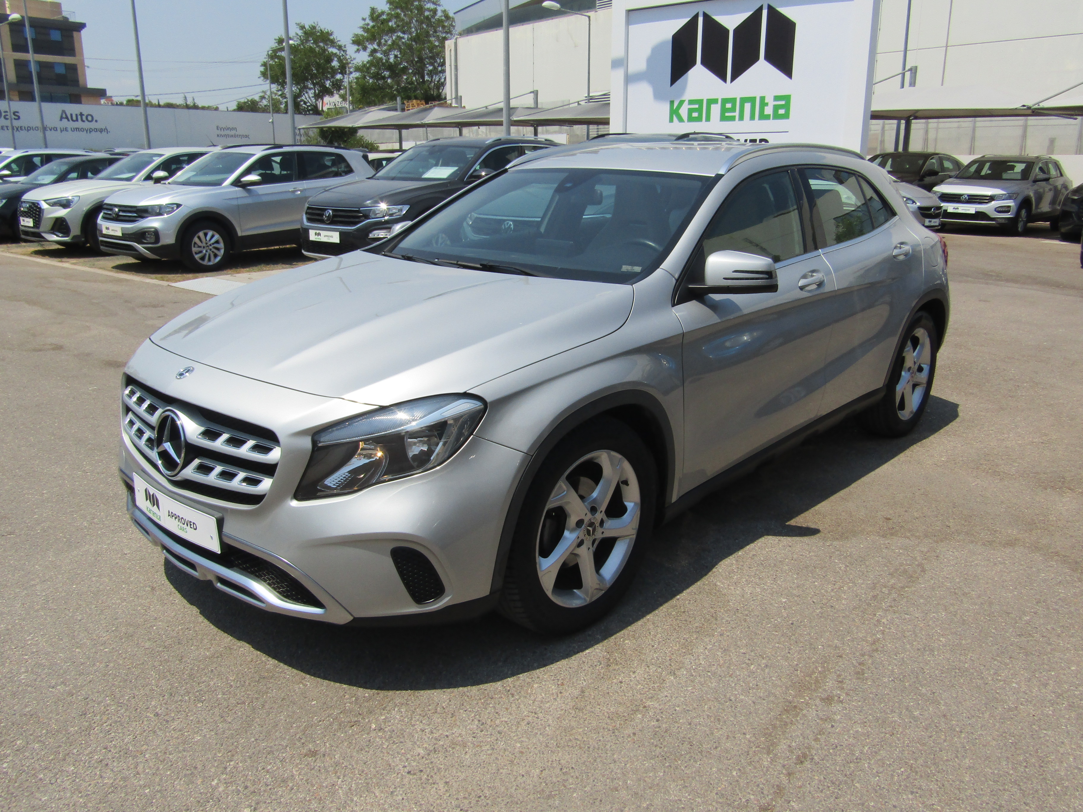 MERCEDES-BENZ GLA 200 GLA 180 1.6 122 PS AUTO