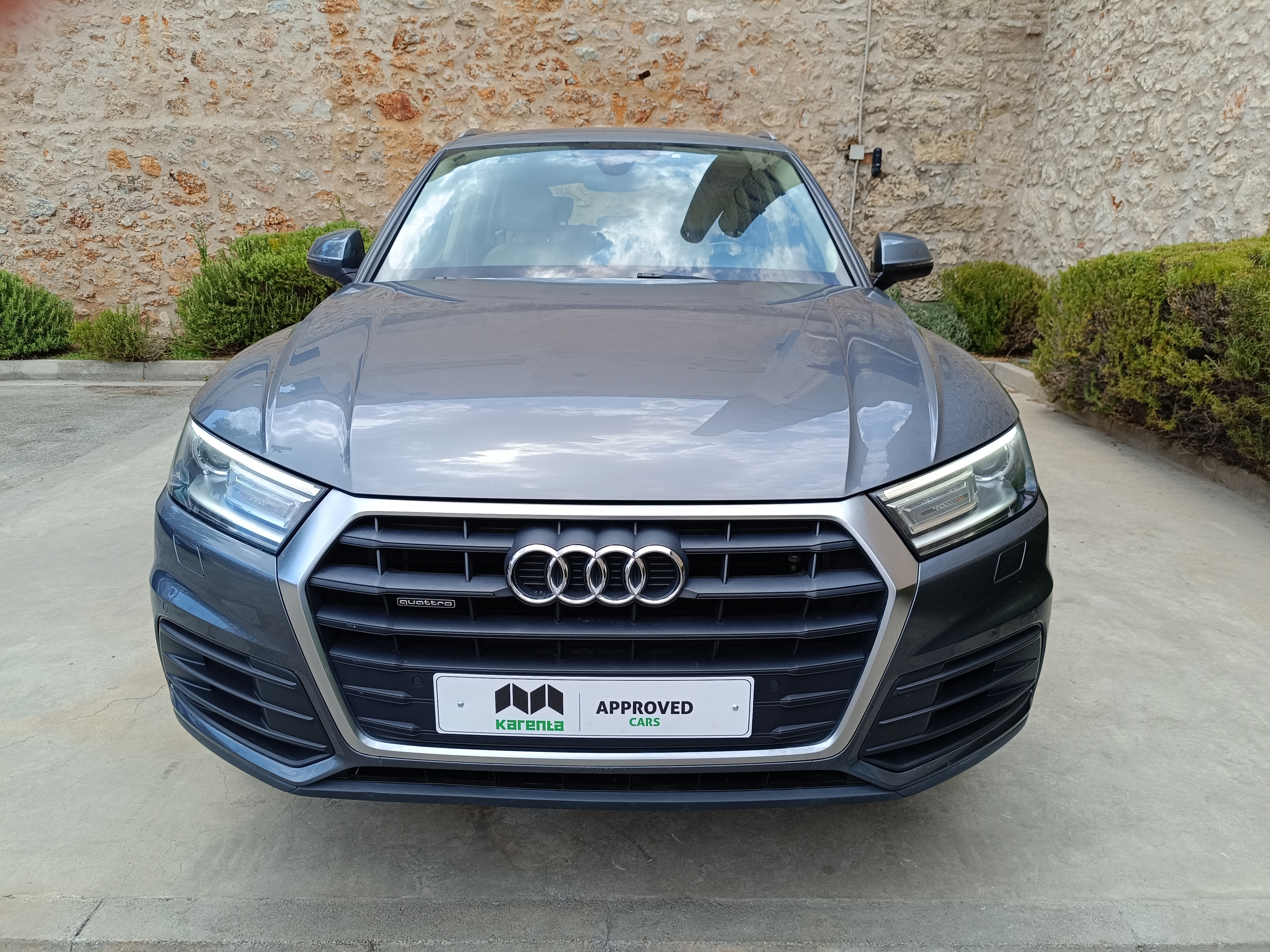 AUDI Q5 2,0 TFSI STRONIC HYBRID  245 PS