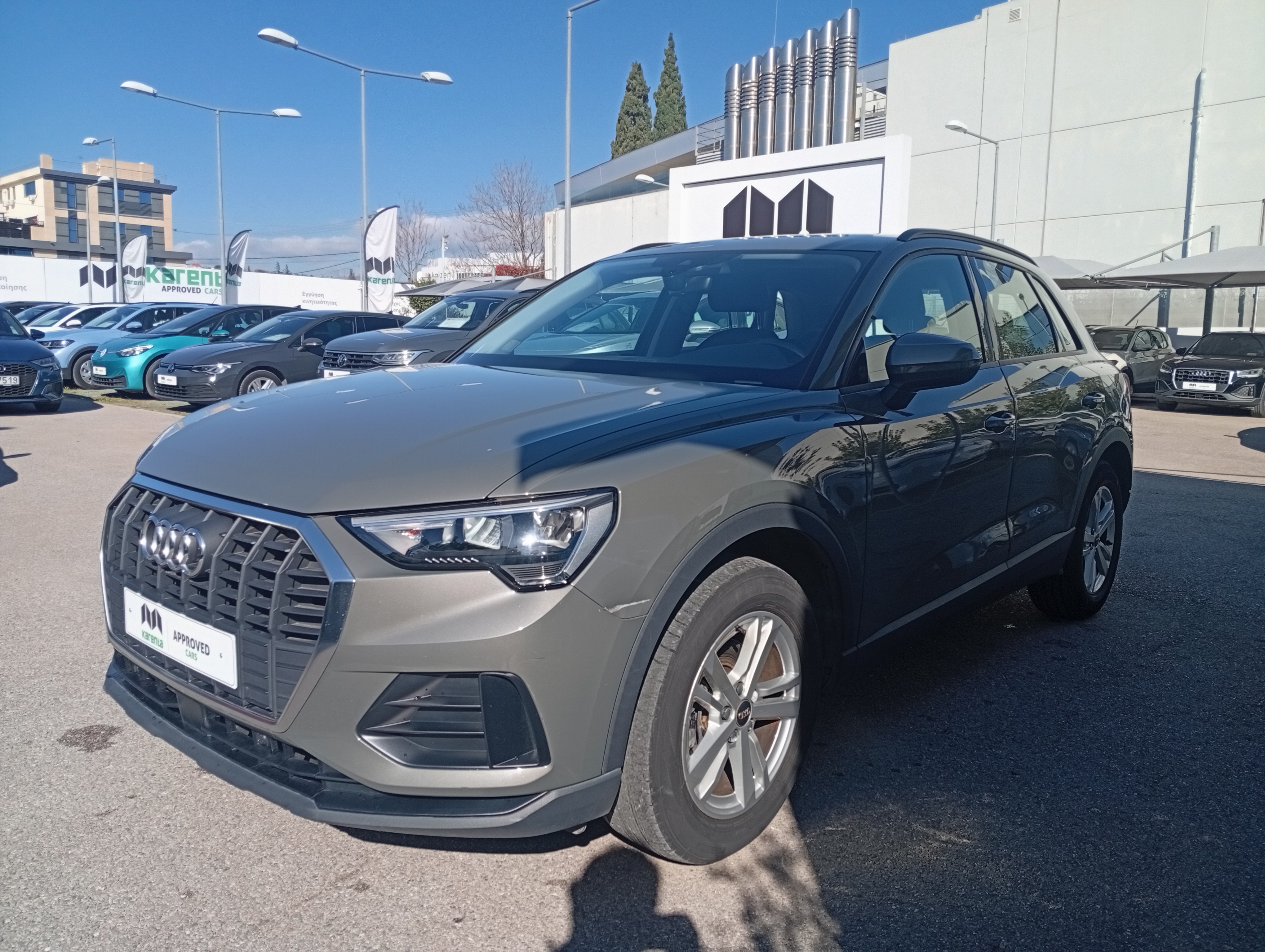 AUDI Q3 1,5 35 TFSI S-TRONIC